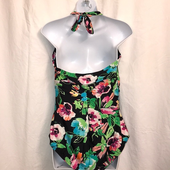 ⭐️EUC Catalina One-piece Waist-flattering Swimsuit - Picture 3 of 10